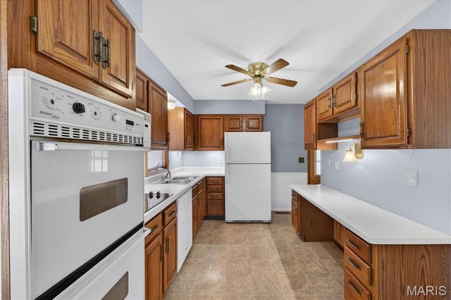 116 S Cadillac Drive, St Charles, MO 63301