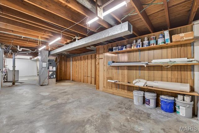 116 S Cadillac Drive, St Charles, MO 63301
