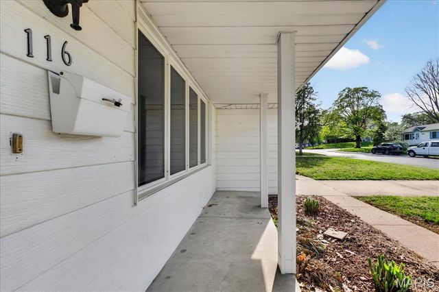 116 S Cadillac Drive, St Charles, MO 63301