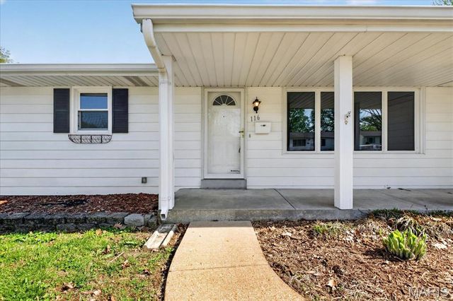 116 S Cadillac Drive, St Charles, MO 63301