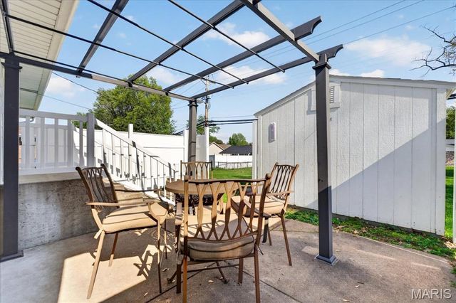 116 S Cadillac Drive, St Charles, MO 63301