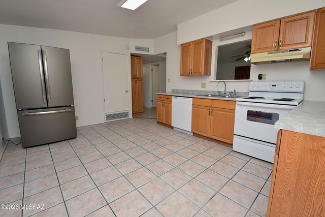 3156 N Vista Del Forte Drive, Tucson, AZ 85712