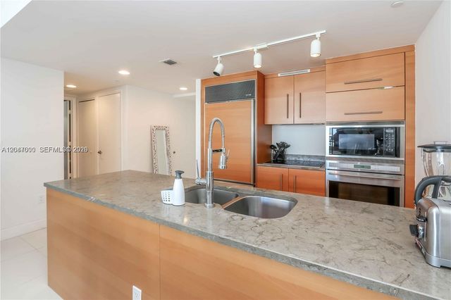 475 Brickell Avenue 4612, Miami, FL 33131