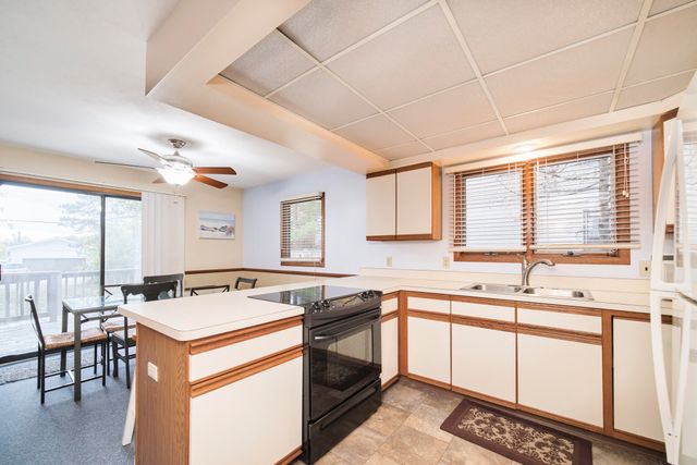 1733 N Lakeview Drive, Mears, MI 49436