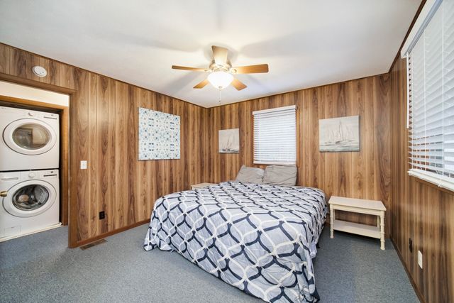 1733 N Lakeview Drive, Mears, MI 49436