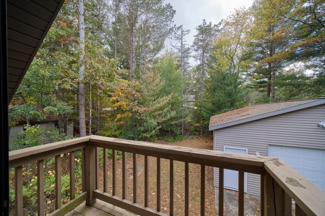 1733 N Lakeview Drive, Mears, MI 49436