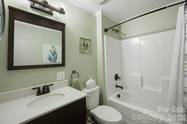 502 Ellenwood Drive, Kings Mountain, NC 28086
