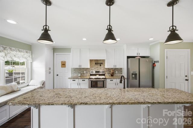 502 Ellenwood Drive, Kings Mountain, NC 28086