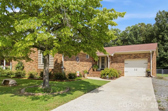 502 Ellenwood Drive, Kings Mountain, NC 28086