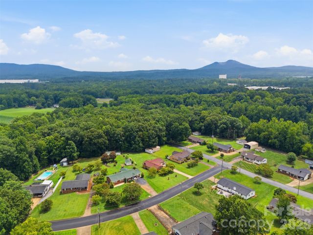 502 Ellenwood Drive, Kings Mountain, NC 28086