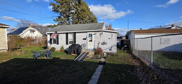 2811 Douglas AVENUE, Racine, WI 53402
