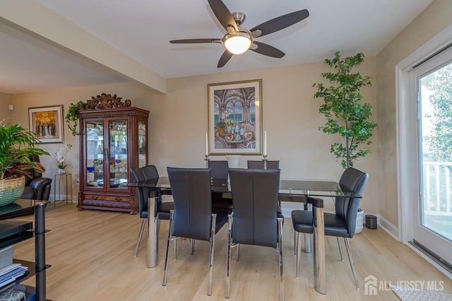 38 Holly Drive, Sayreville, NJ 08859