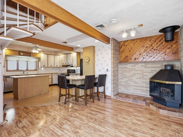 32-34 Harley Ave, Everett, MA 02149