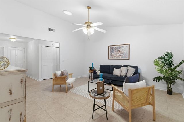 660 Tahoe St, Manteca, CA 95337