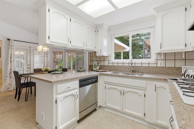 660 Tahoe St, Manteca, CA 95337