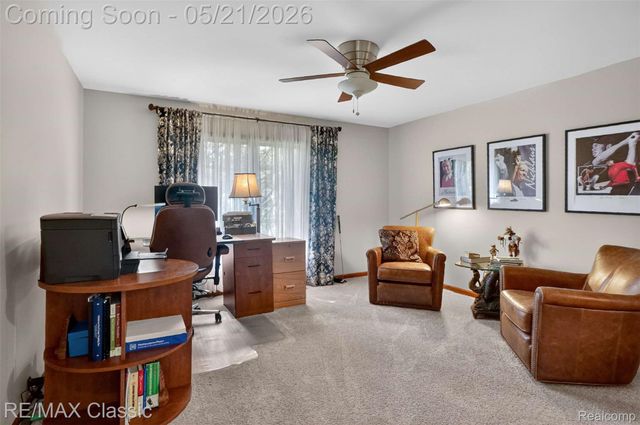 115 W Hickory Grove Road, Bloomfield Hills, MI 48304