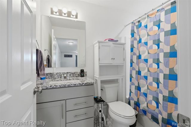 58286 Salt River Court, New Haven, MI 48048