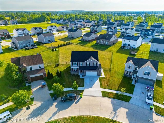 58286 Salt River Court, New Haven, MI 48048