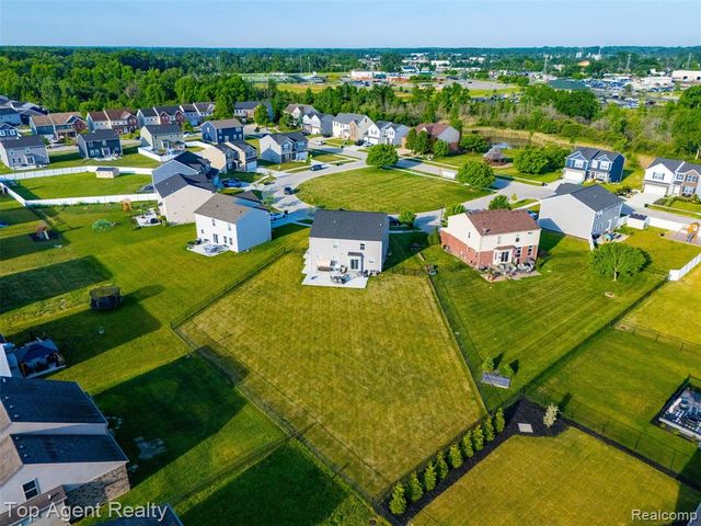 58286 Salt River Court, New Haven, MI 48048