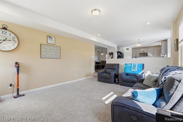 58286 Salt River Court, New Haven, MI 48048