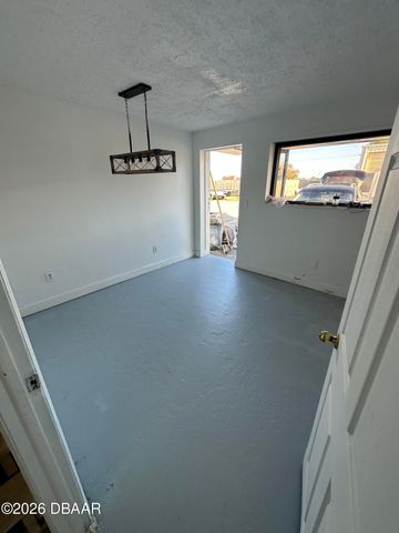 1725 S Nova Rd Ste B10, South Daytona, FL 32119