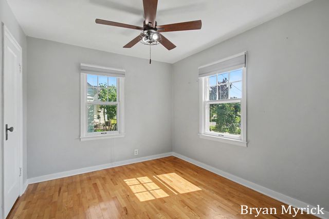762 Central Avenue, Holland City, MI 49423
