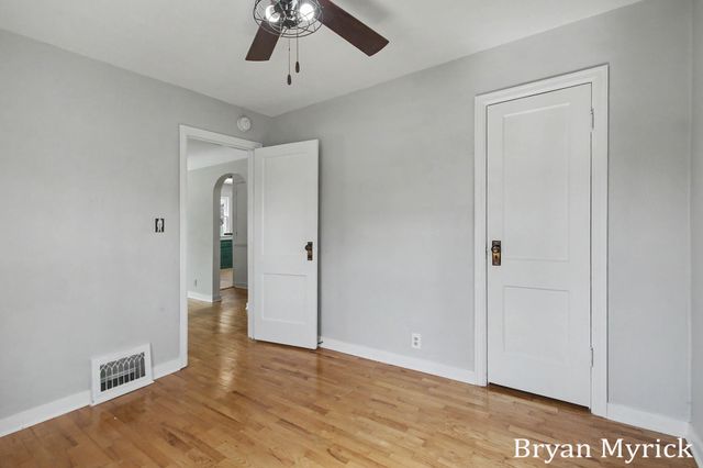 762 Central Avenue, Holland City, MI 49423