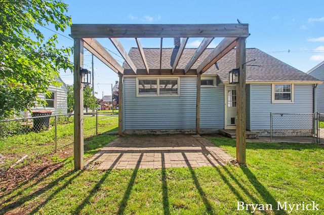 762 Central Avenue, Holland City, MI 49423