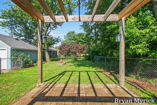 762 Central Avenue, Holland City, MI 49423
