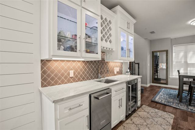 152 Sunset Drive, Gun Barrel City, TX 75156