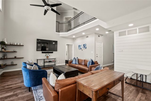 152 Sunset Drive, Gun Barrel City, TX 75156