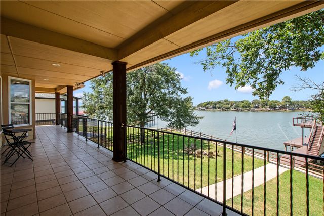 152 Sunset Drive, Gun Barrel City, TX 75156