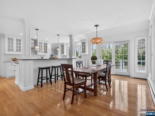 381 Lawrence Court, Wyckoff, NJ 07481