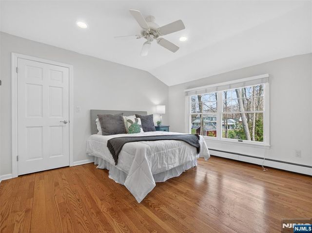 381 Lawrence Court, Wyckoff, NJ 07481