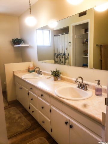 25 S 200 E, Parowan, UT 84761