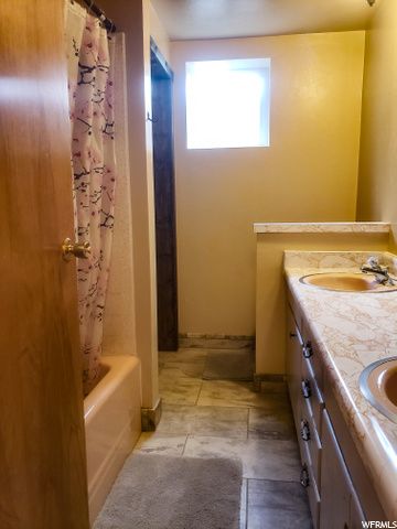 25 S 200 E, Parowan, UT 84761