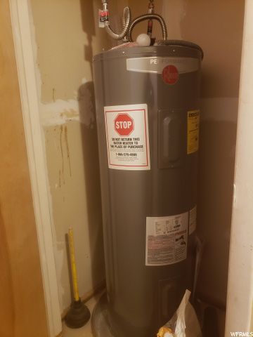 25 S 200 E, Parowan, UT 84761