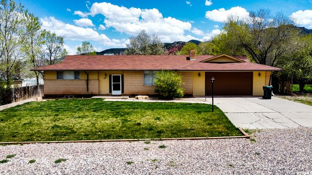 25 S 200 E, Parowan, UT 84761