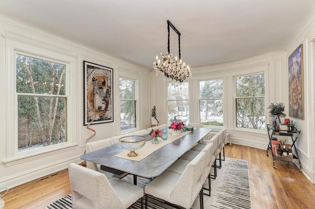 1499 Sheridan Road, Highland Park, IL 60035