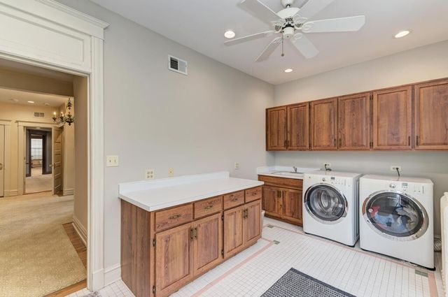 1499 Sheridan Road, Highland Park, IL 60035