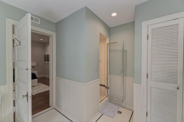 1499 Sheridan Road, Highland Park, IL 60035