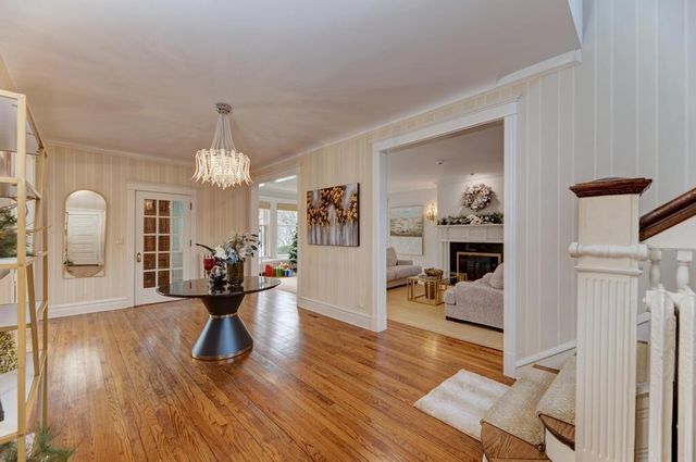 1499 Sheridan Road, Highland Park, IL 60035