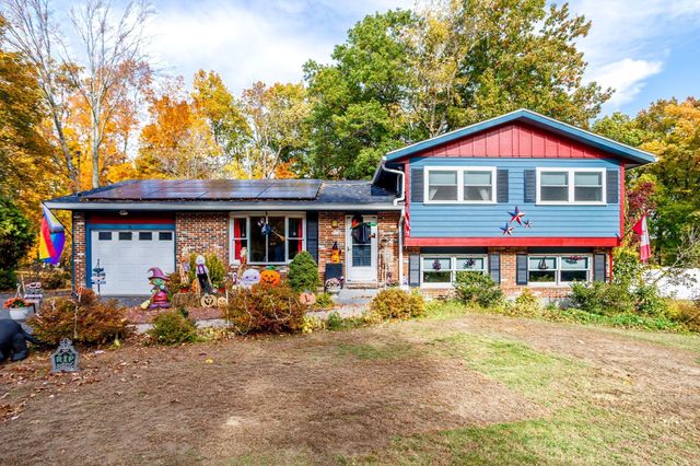 41 Bainbridge Street, Leominster, MA 01453