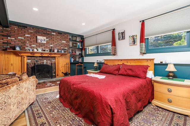 41 Bainbridge Street, Leominster, MA 01453