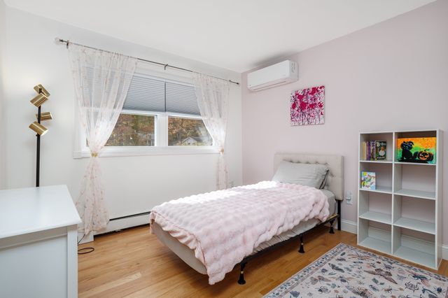 41 Bainbridge Street, Leominster, MA 01453