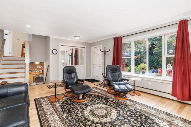41 Bainbridge Street, Leominster, MA 01453
