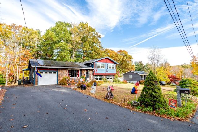 41 Bainbridge Street, Leominster, MA 01453
