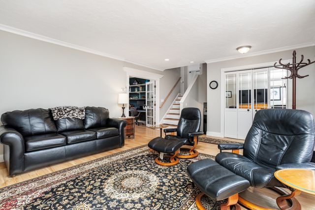 41 Bainbridge Street, Leominster, MA 01453