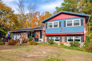 41 Bainbridge Street, Leominster, MA 01453