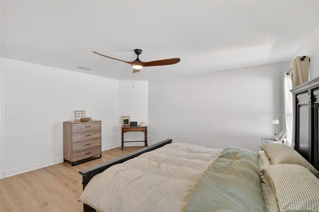 1210 THIRD COURT, Eagle Lake, FL 33839